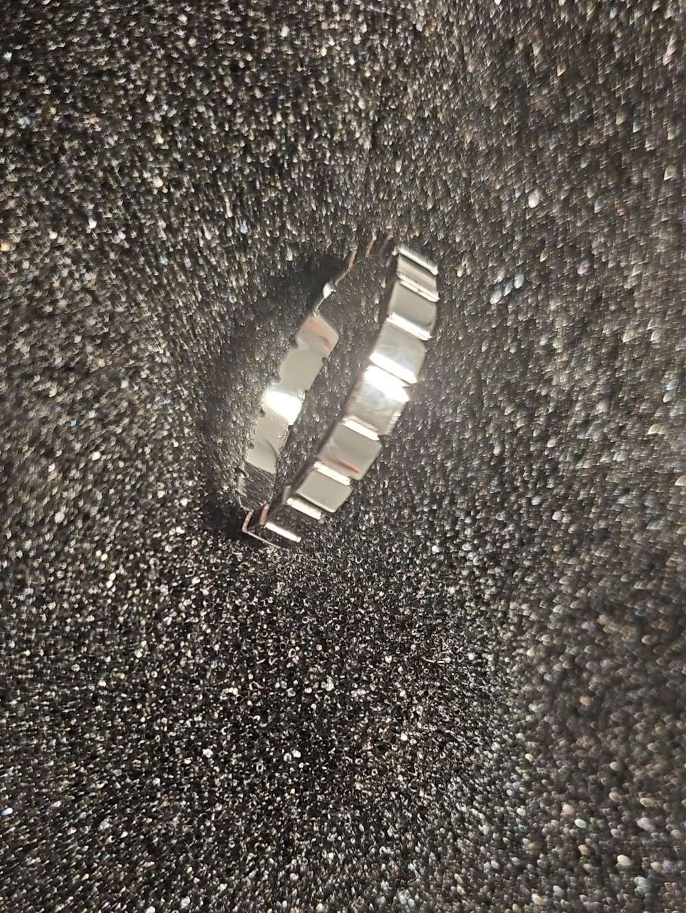 Women's Silver-Tone Geometric Link Ring